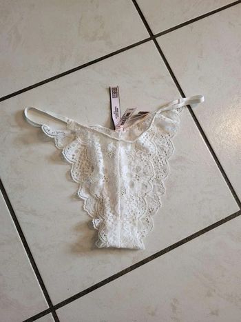 String Victoria Secret dentelle