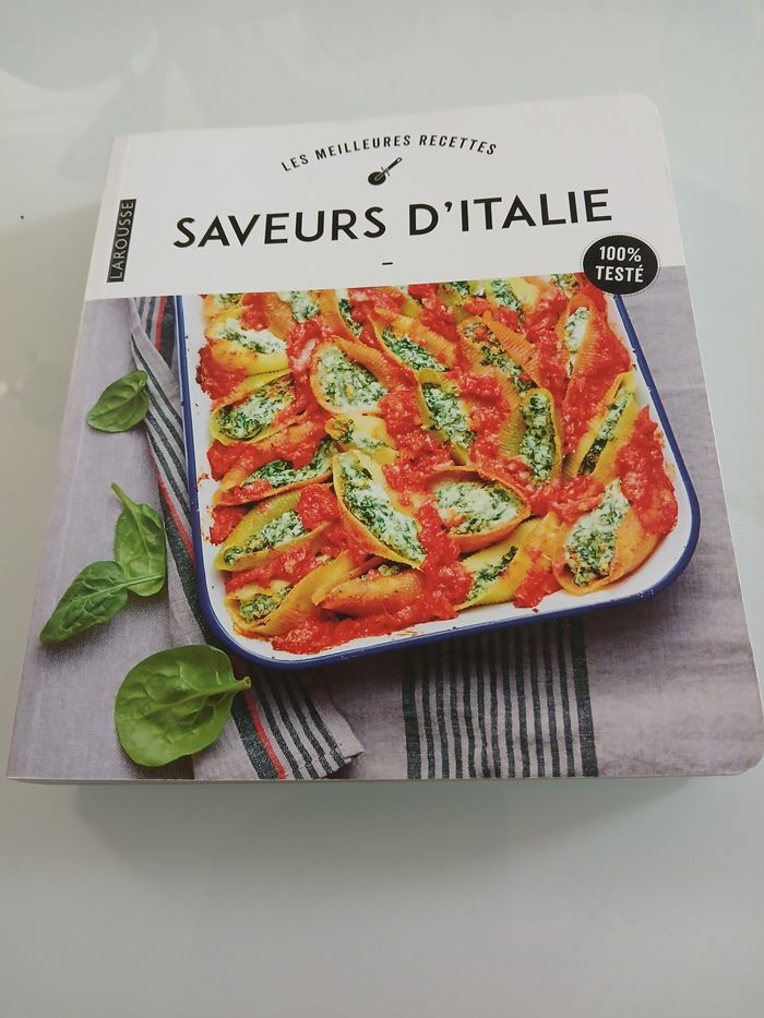 LIVRE SAVEUR D ITALIE LAROUSSE