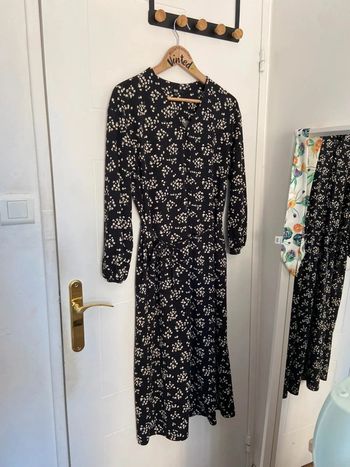 Robe longue ample à boutons avec poches Noir à fleurs Uniqlo Taille S