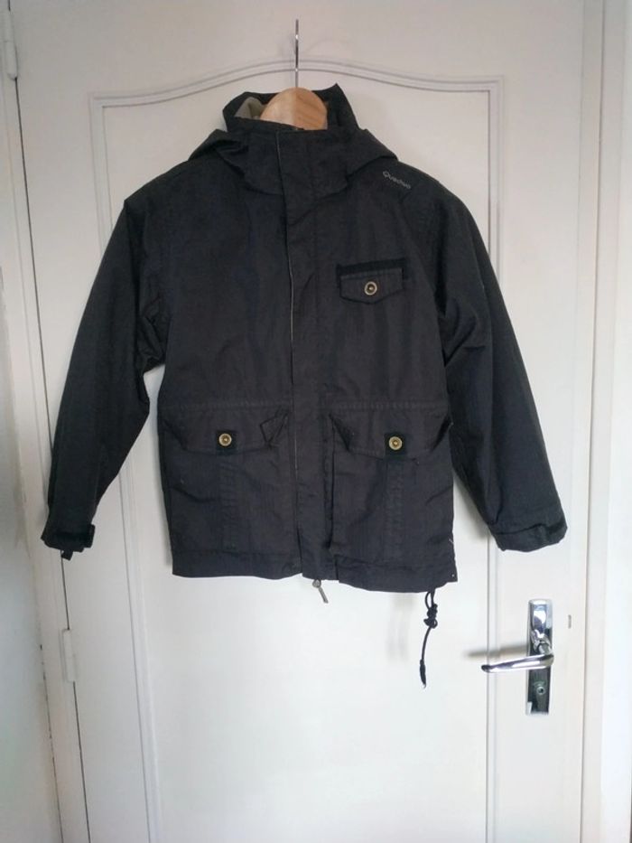 Parka noire Quechua 8 ans