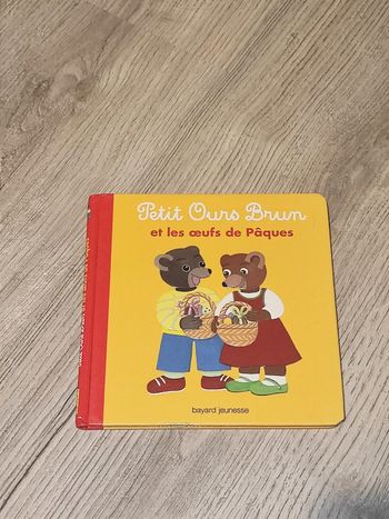 Livre " Petit ours brun et les œufs de pâques"
