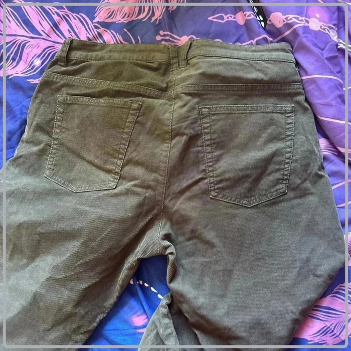 Pantalon style velours taille 40 marque edc - photo numéro 4