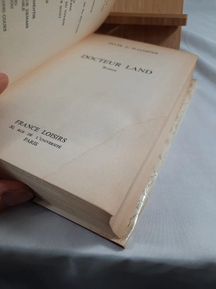 Slaughter, Docteur Land - photo numéro 6