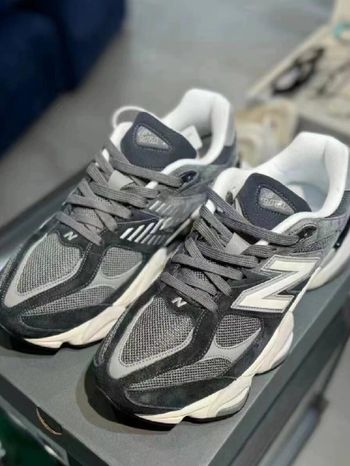 New Balance 9060 noir 39.5