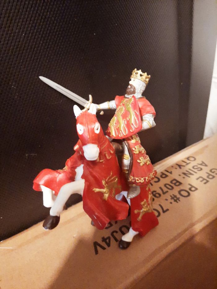 Papo roi - photo numéro 3