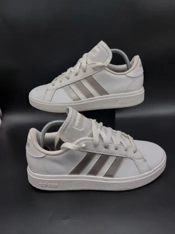 Adidas Grand Court