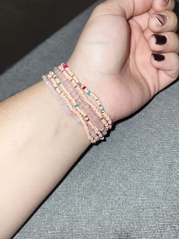 Lot bracelets en perles rose