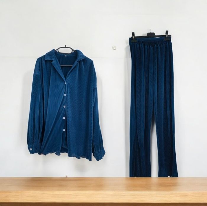 Ensemble pantalon et chemise