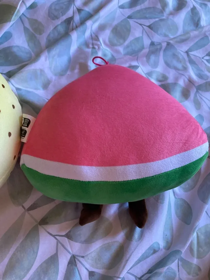 Lot peluches animal déguisé en ananas et pastèque - photo numéro 5