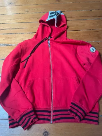 Veste en coton rouge