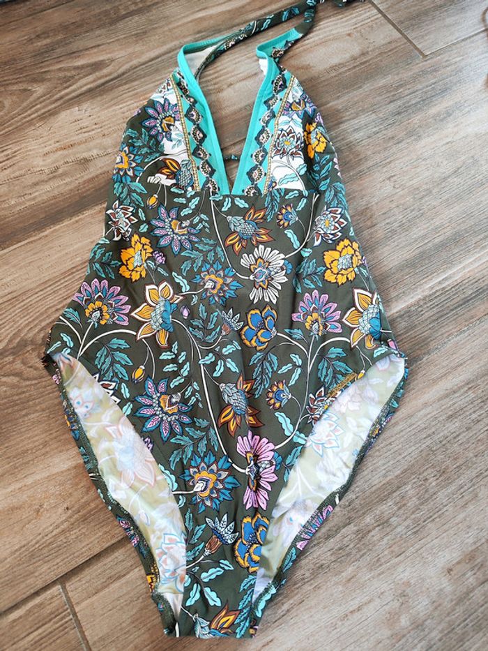 Maillot de bain une pièce kaki avec fleurs Lise Charmel Taille 3 (42)