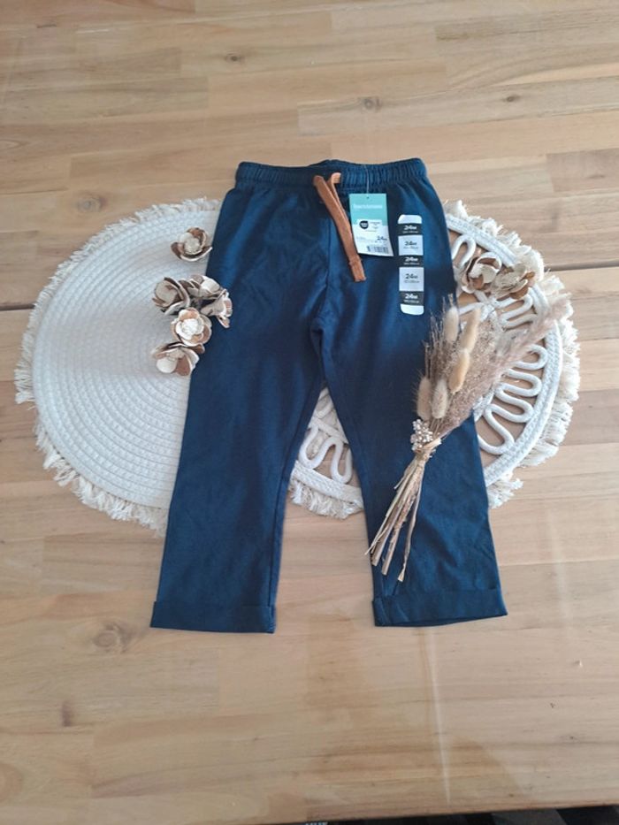 Pantalon neuf 24mois
