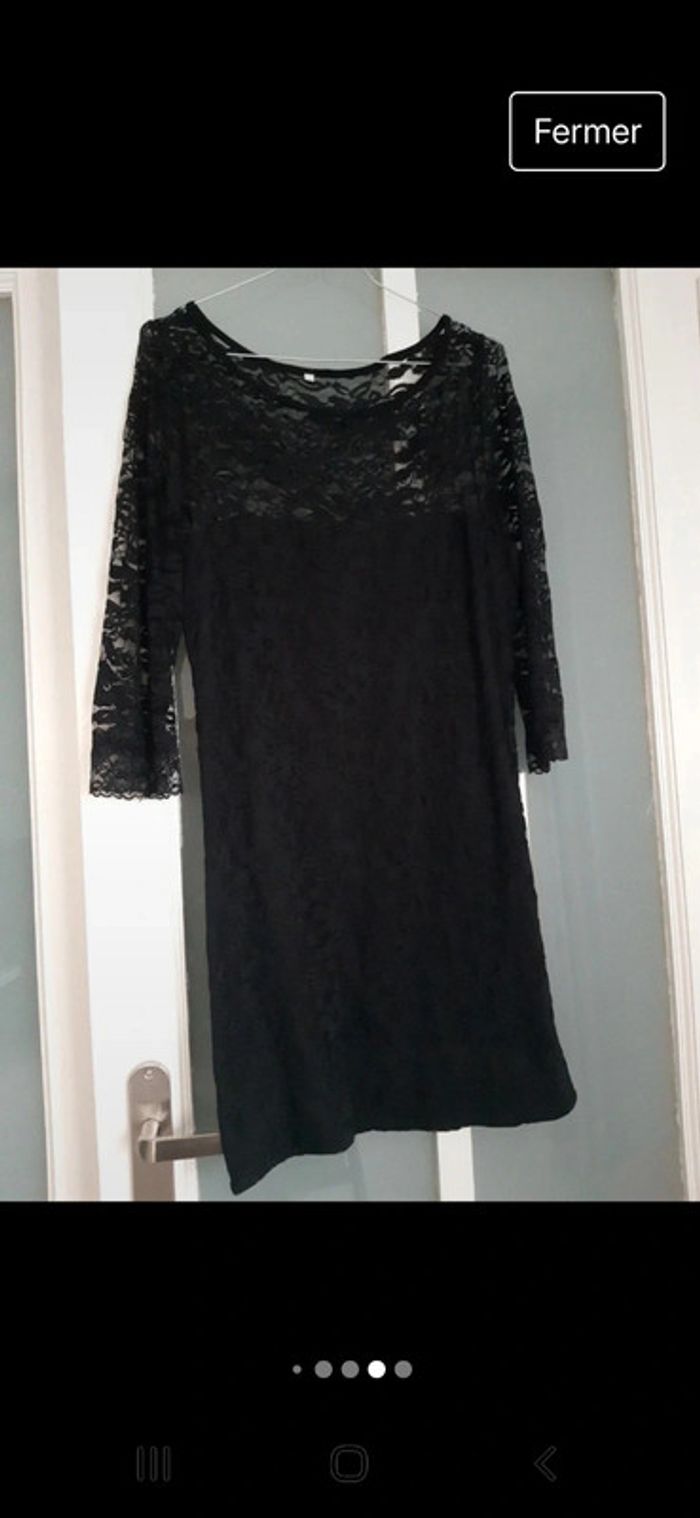 Robe noire dentelle - photo numéro 4