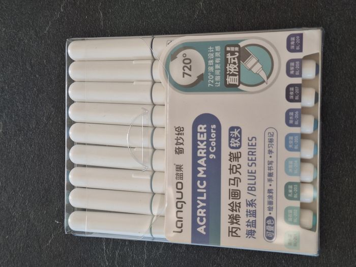 Boîte de 9 feutres acryliques Languo – Blue Series