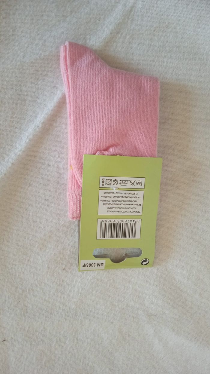 Chaussettes rose fille 3 ans 24/26 - photo numéro 3