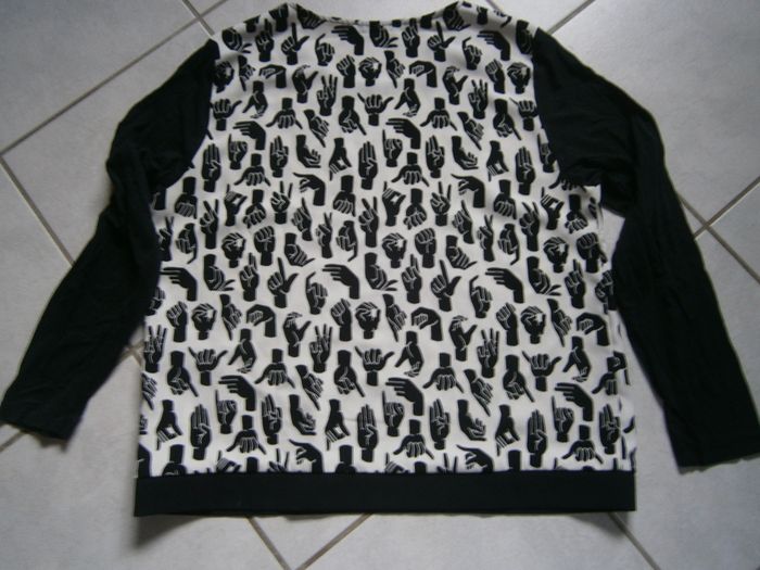 Blouse ML noir motifs "mains" COP COPINE Taille 42 - photo numéro 8
