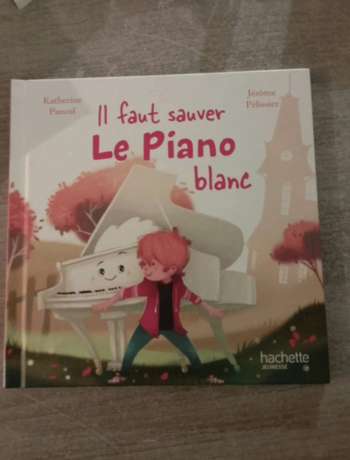Livre McDo : il faut sauver le piano blanc