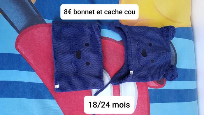 Bonnet et cache cou garçon neuf taille 18/24 mois