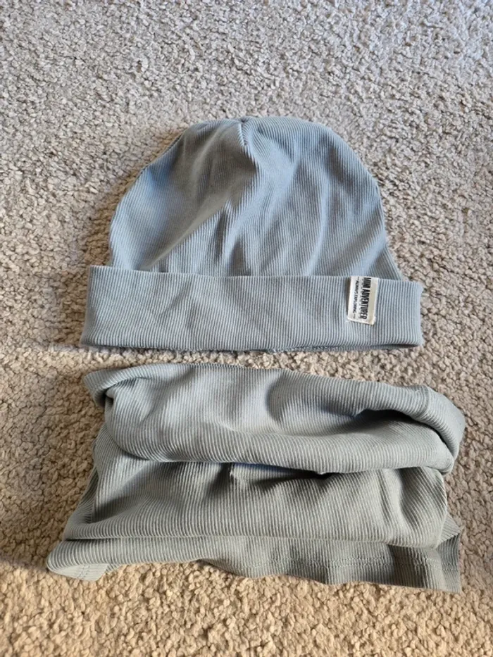 Deux bonnets - photo numéro 2