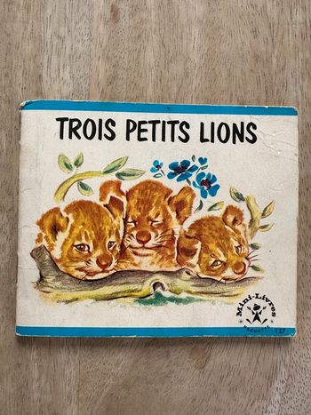 Livre rare ancien 1966 mini-livres Trois petits lions Pierre Probst album (auteur Caroline)
