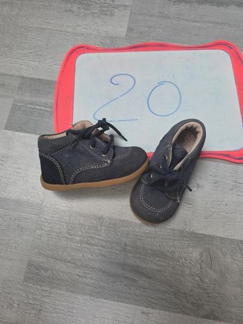 Chaussure taille 20