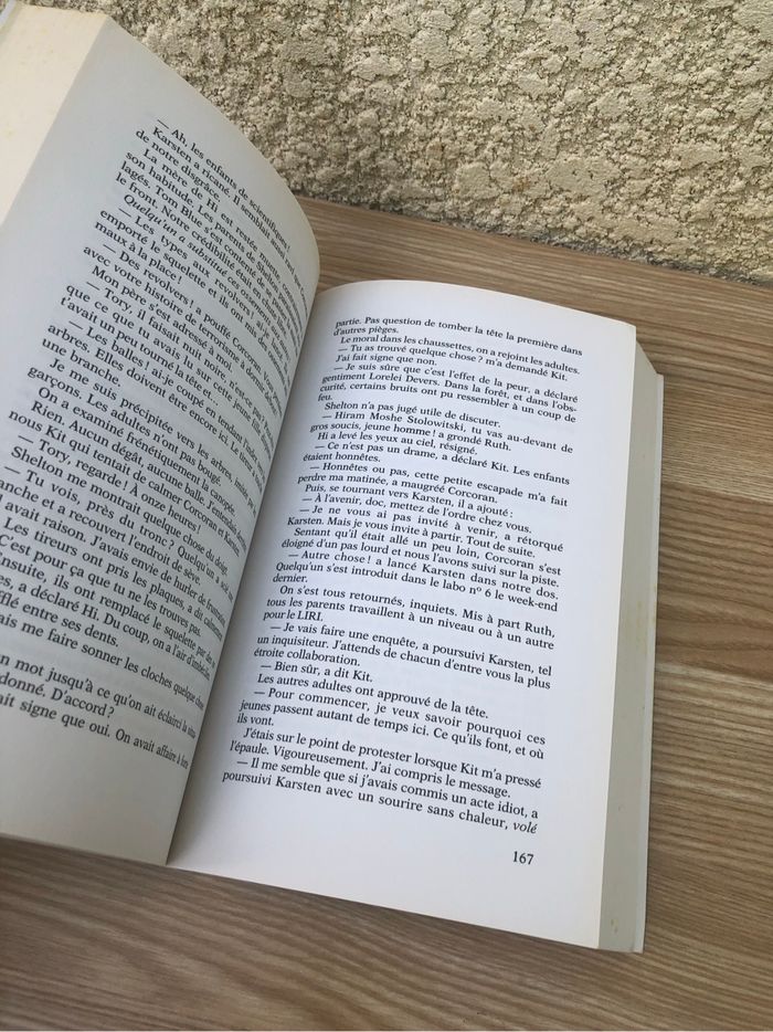 Livre ´ Viral ´ de Kathy Reichs - photo numéro 3