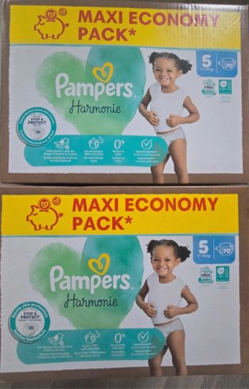 Lot de 2 cartons de couches Pampers taille 5