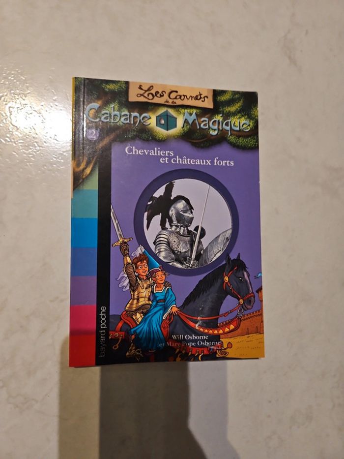 Livre cabane magique n°2 Chevaliers et châteaux forts Neuf u41 - photo numéro 2