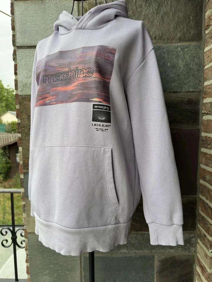 Sweat mauve à capuche à motifs Bershka Taille S / 36 - photo numéro 8