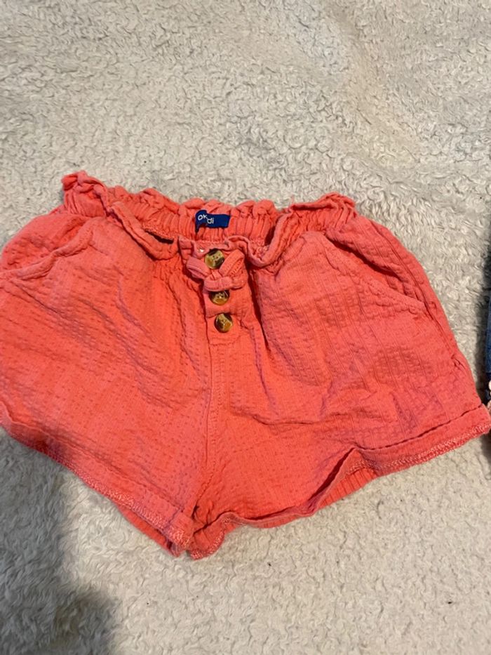 Short okaidi taille 7 ans