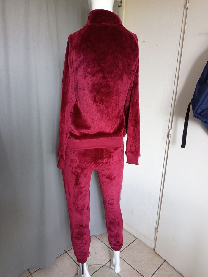 Tenue intérieur femme - photo numéro 3