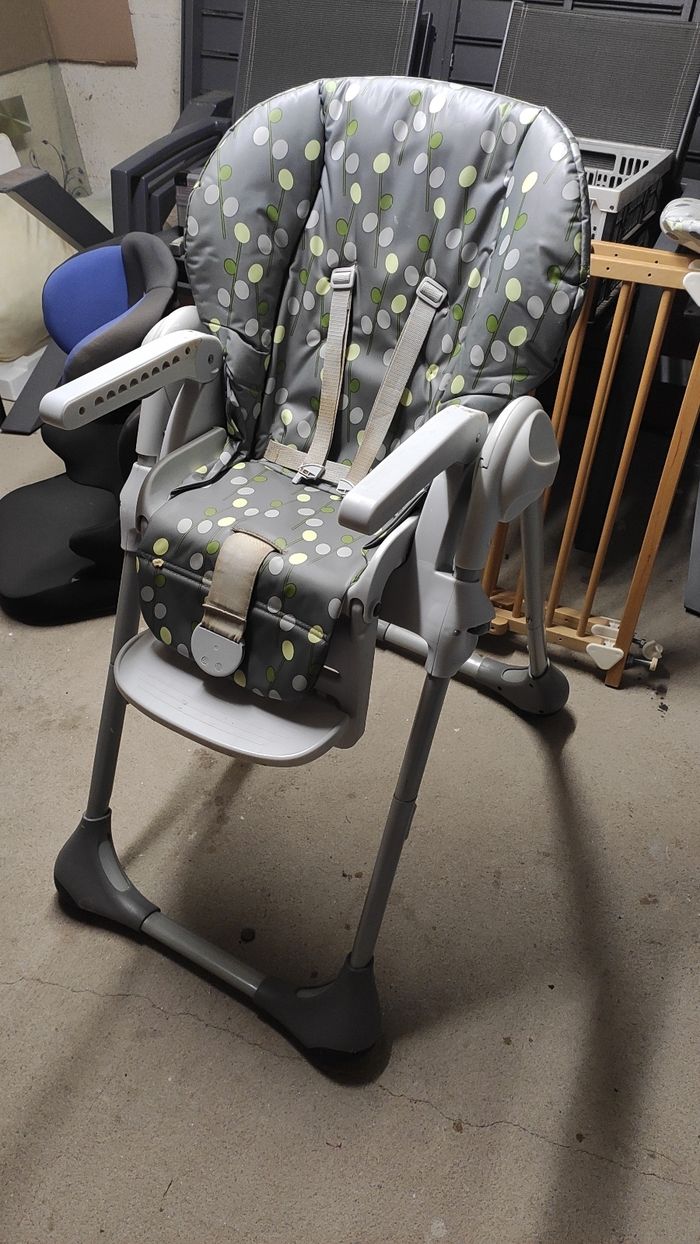 Chaise haute bébé - photo numéro 2