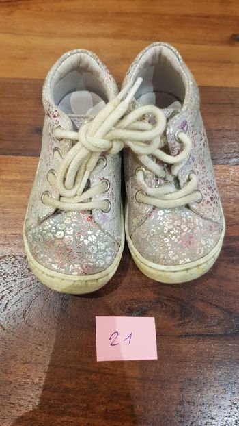 Chaussures bébé 15€