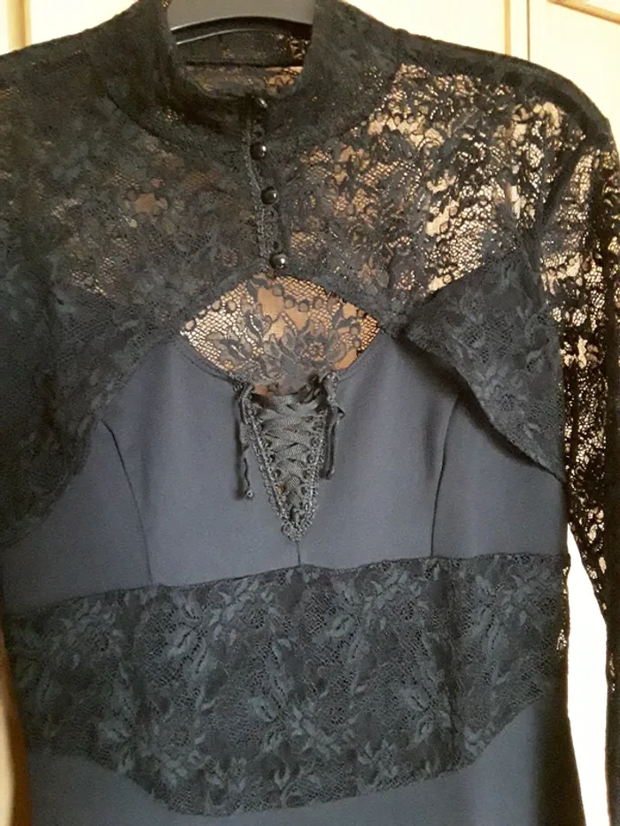 Robe élégante et sexy - photo numéro 4