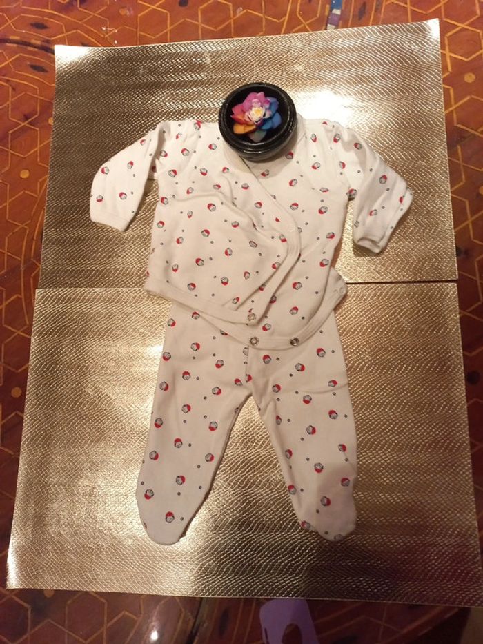 Bel ensemble mixte body pantalon ou pyjama naissance a 1 mois