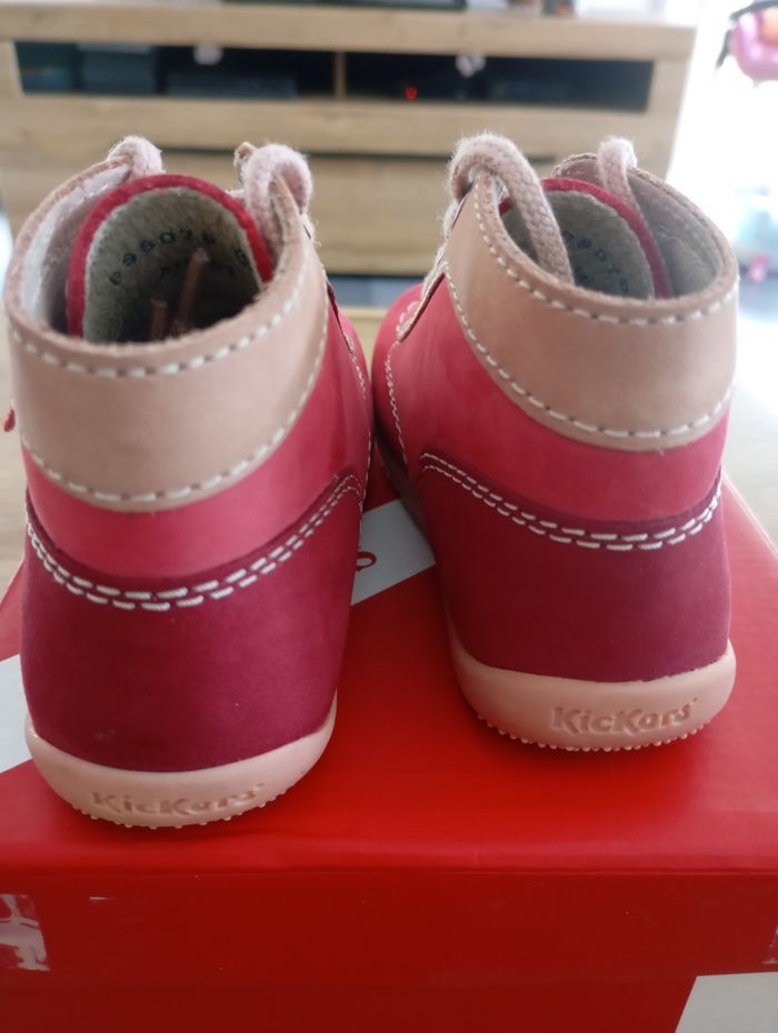 Kickers neuves pour fille en taille 24 - photo numéro 4