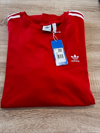 T-shirt Adidas