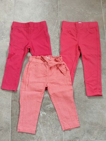 Lot 3 pantalons légers fille 24 mois