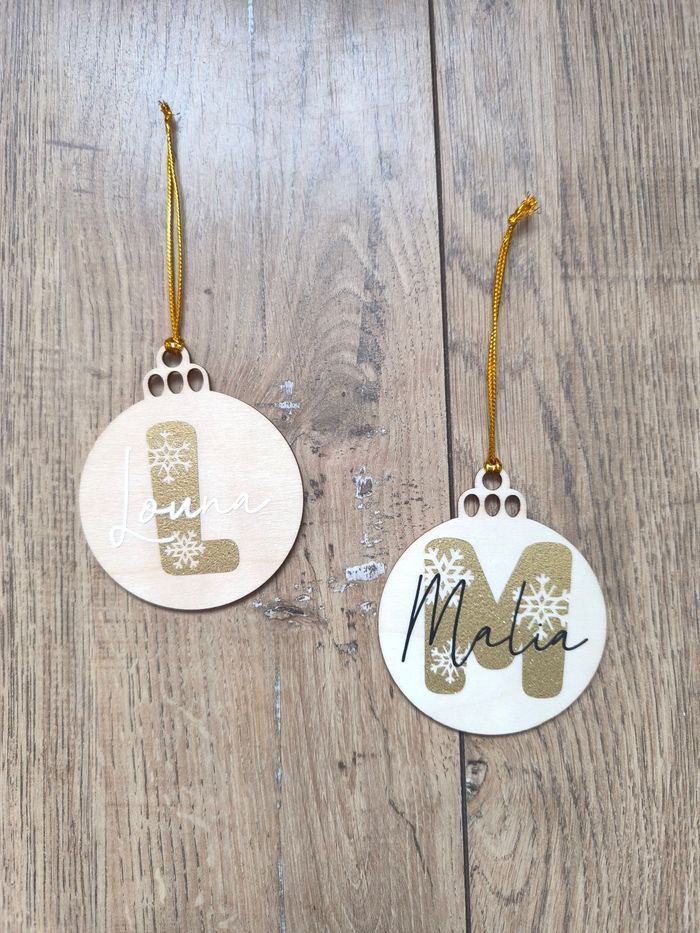 Boule de Noël en bois à personnaliser