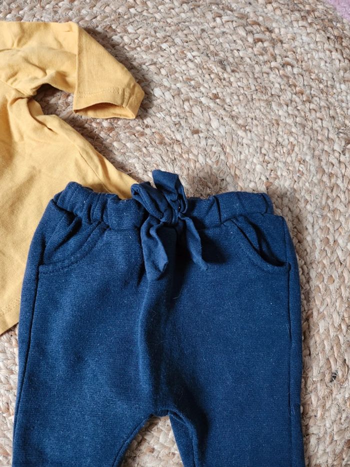 Ensemble Tshirt + pantalon - photo numéro 2