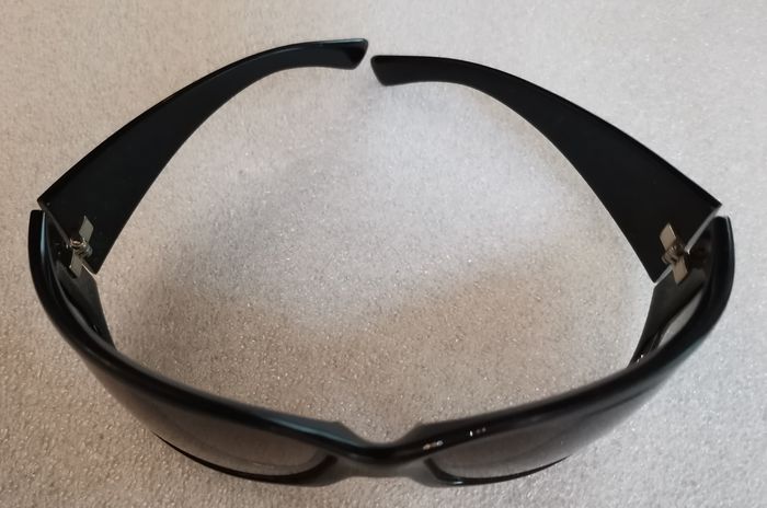 Lunettes de Soleil "Vogue" - photo numéro 4