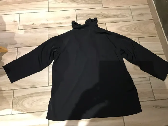 Haut noir h&m XL/XXL - photo numéro 7