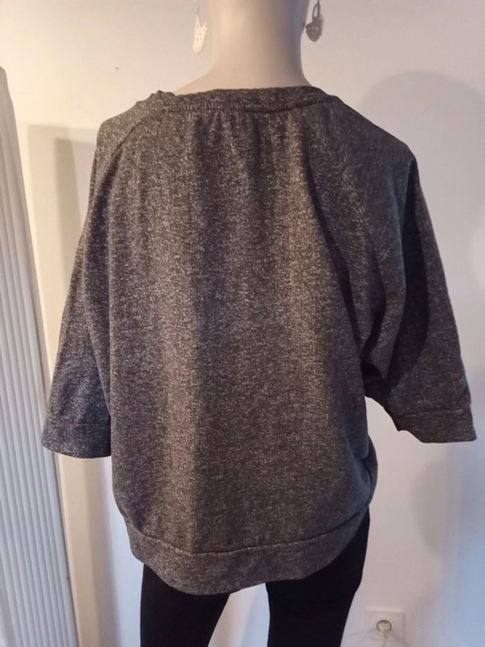 Très joli sweat 👸 - photo numéro 2