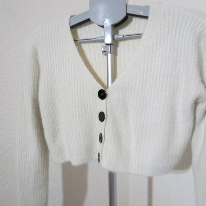 ✨ Gilet court blanc doux et tendance ✨ - photo numéro 2