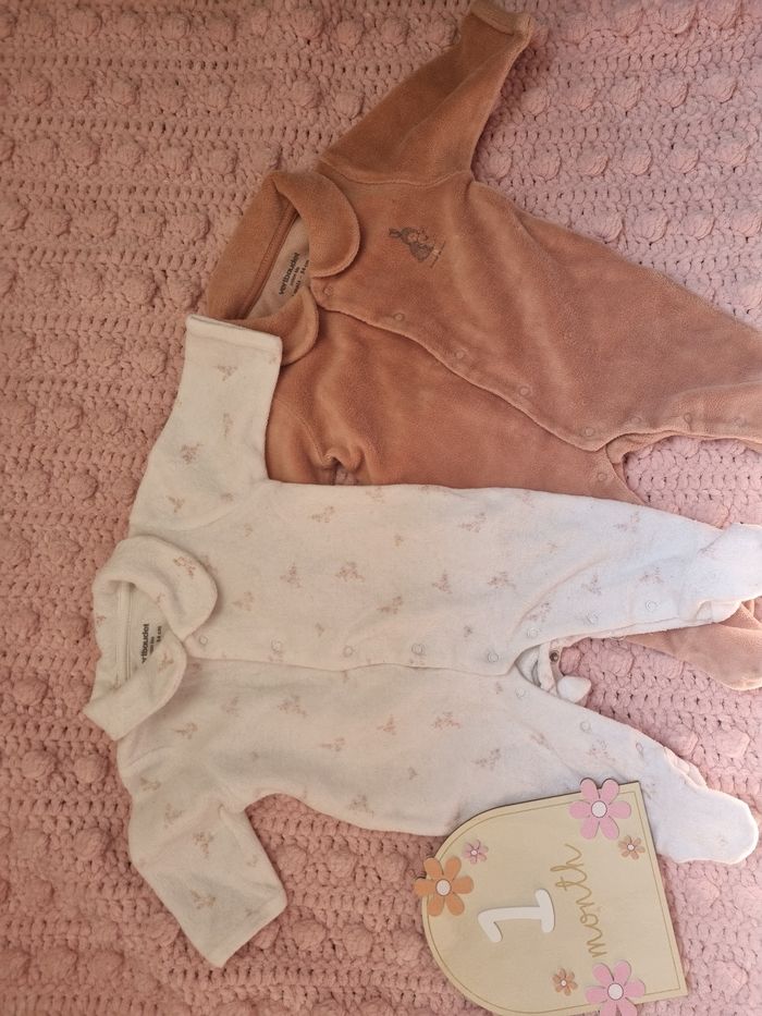 Lot 2 pyjamas