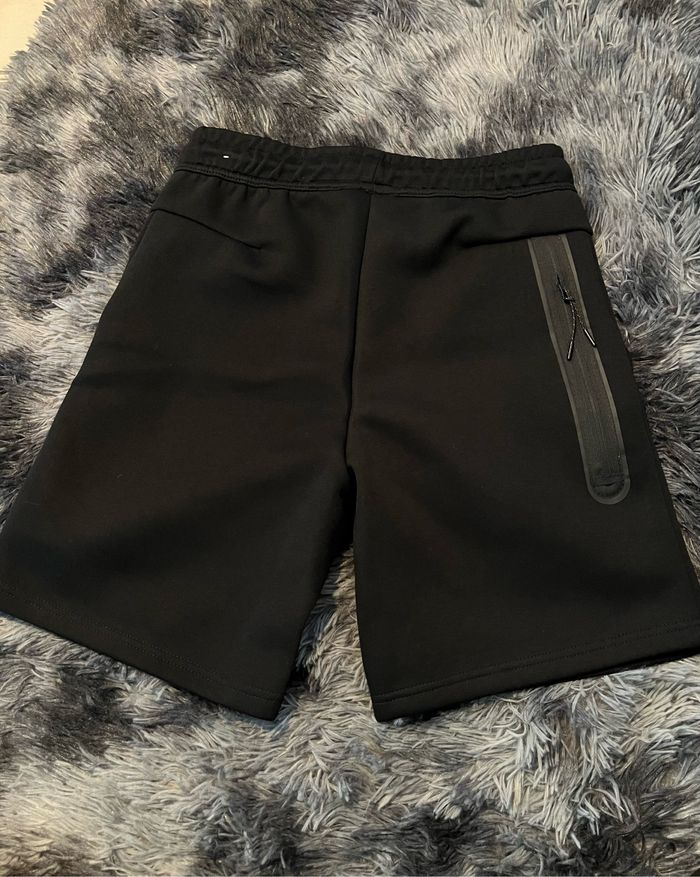 short Nike tech fleece - photo numéro 2