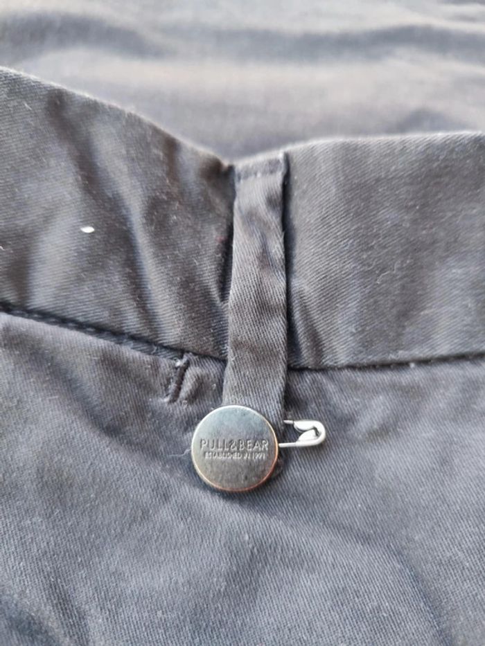 Pantalon homme Pull&Bear taillr 36 - photo numéro 4