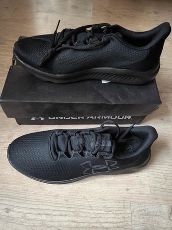 Basket under armour taille 47,5 UA charged pursuit 3 BL neuve