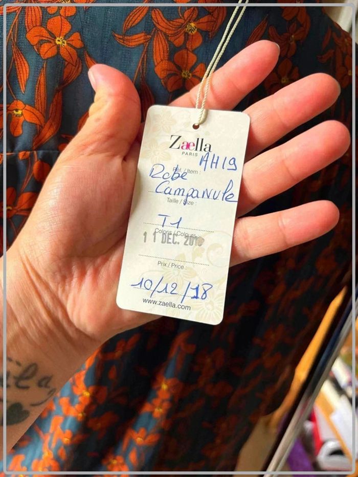 Robe campanule taille 36 marque zaella neuve avec étiquette - photo numéro 4