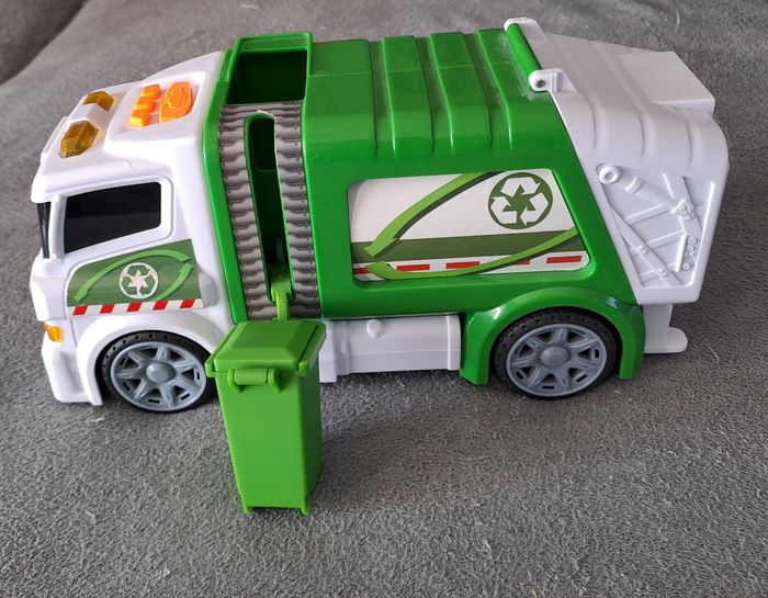 Camion poubelle - photo numéro 7